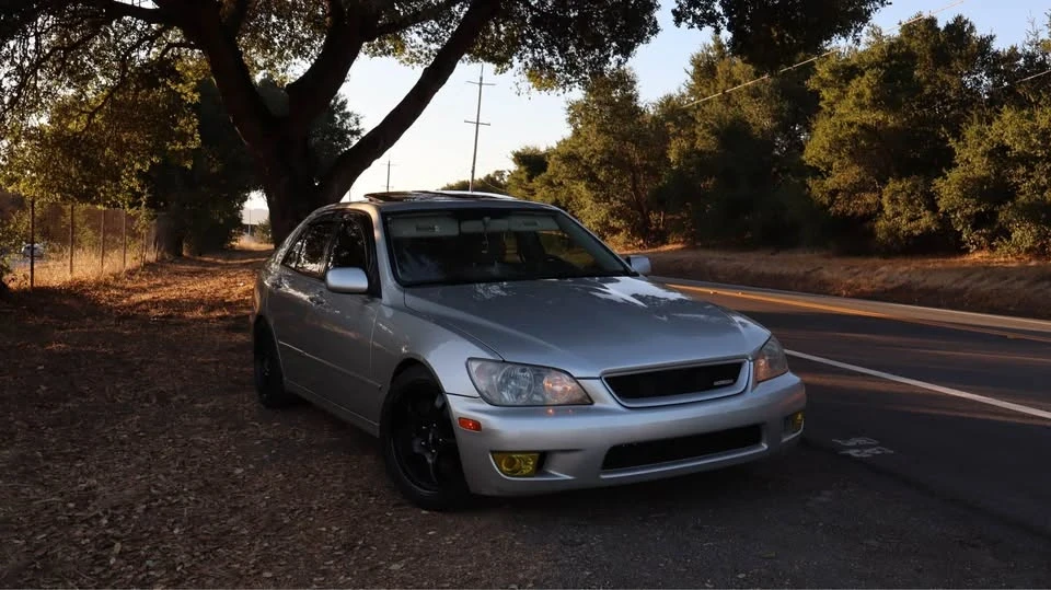2003 Lexus IS 1st Gen - Image 4 of 6