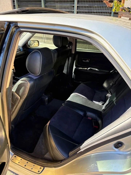 2003 Lexus IS 1st Gen - Image 6 of 10