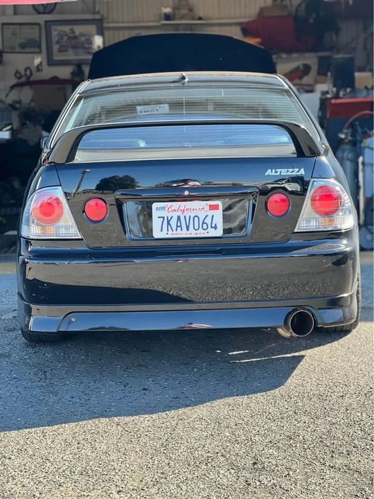 2003 Lexus IS 1st Gen - Image 5 of 6