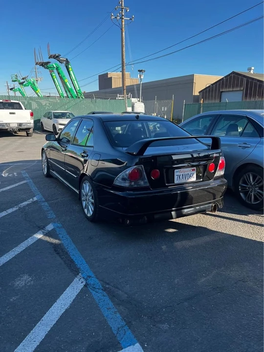 2003 Lexus IS 1st Gen - Image 6 of 6