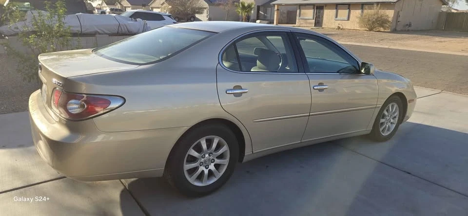 2003 Lexus IS 1st Gen - Image 3 of 17