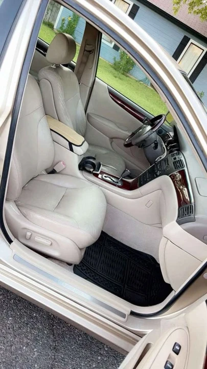 2003 Lexus IS 1st Gen - Image 14 of 17