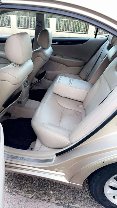 2003 Lexus IS 1st Gen - Image 13 of 17