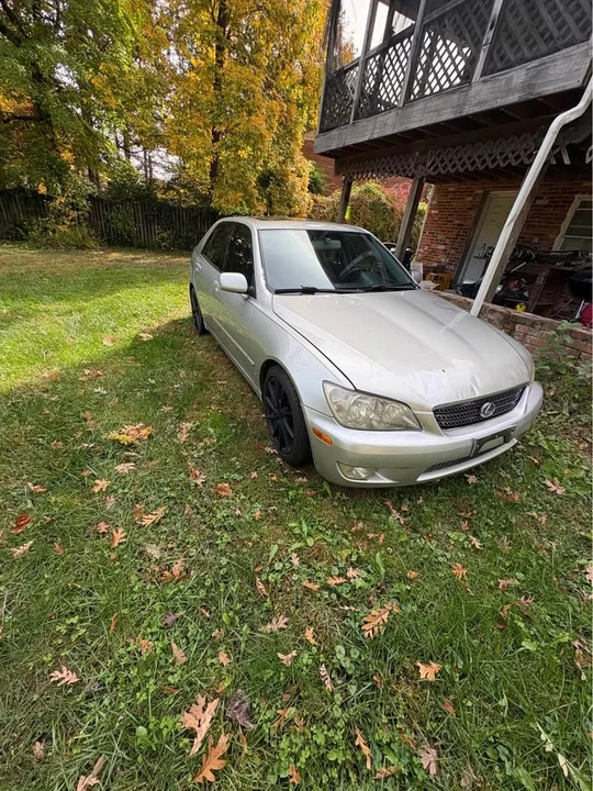 2003 Lexus IS 1st Gen - Image 2 of 12
