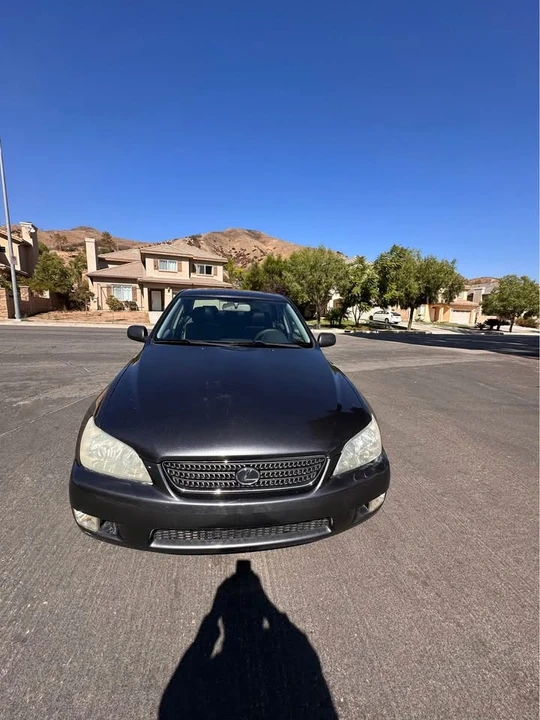2003 Lexus IS 1st Gen - Image 4 of 18