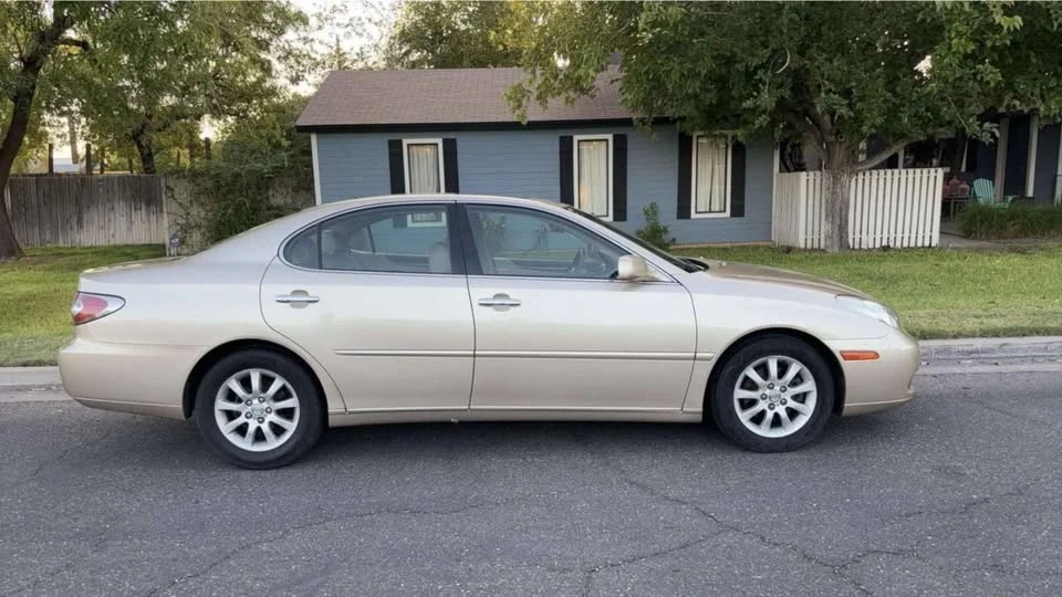 2003 Lexus IS 1st Gen - Image 6 of 17