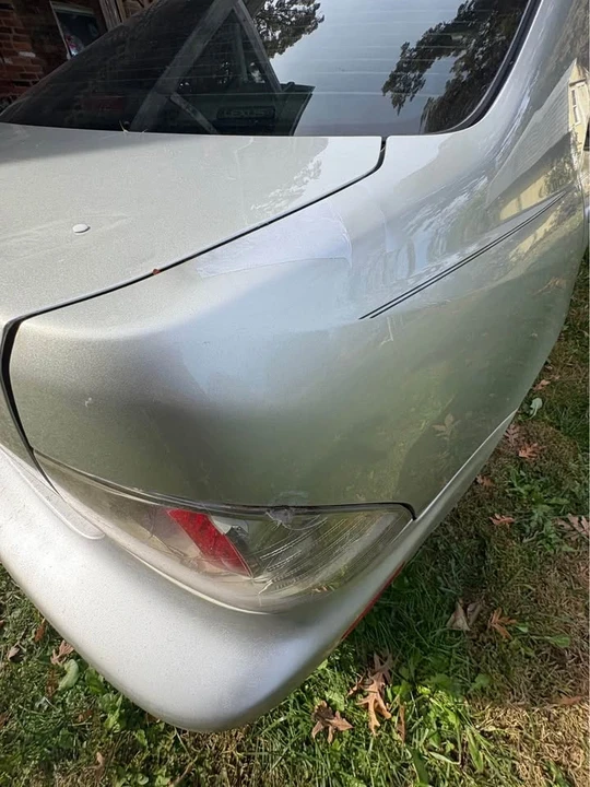 2003 Lexus IS 1st Gen - Image 6 of 12
