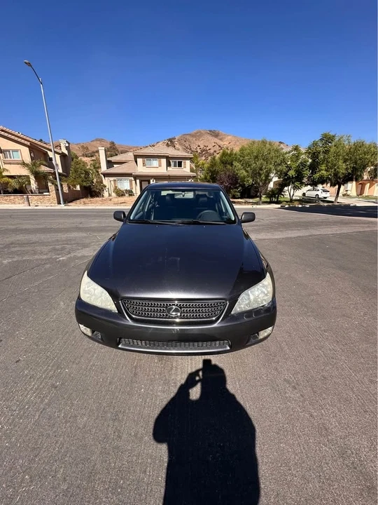 2003 Lexus IS 1st Gen - Image 6 of 18