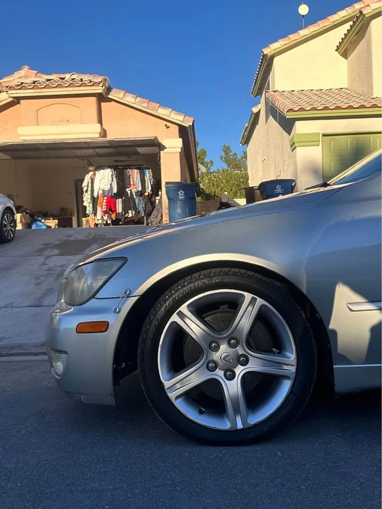 2003 Lexus IS 1st Gen - Image 4 of 13
