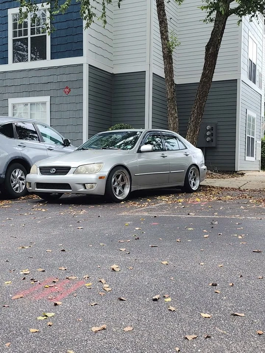 2003 Lexus IS 1st Gen - Image 6 of 7