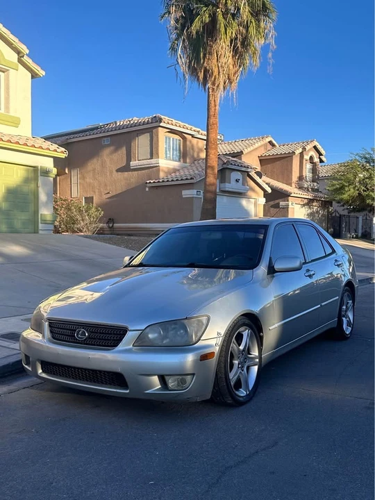 2003 Lexus IS 1st Gen - Image 3 of 13