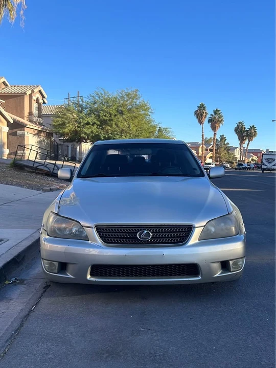 2003 Lexus IS 1st Gen - Image 9 of 13
