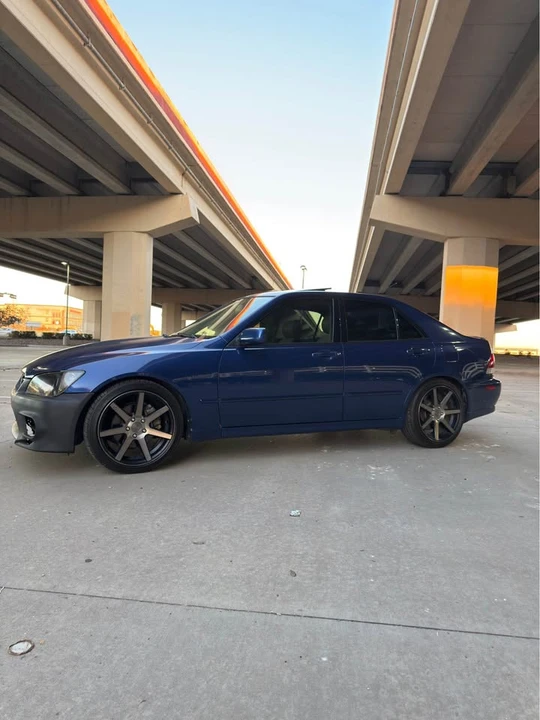 2003 Lexus IS 1st Gen - Image 3 of 10