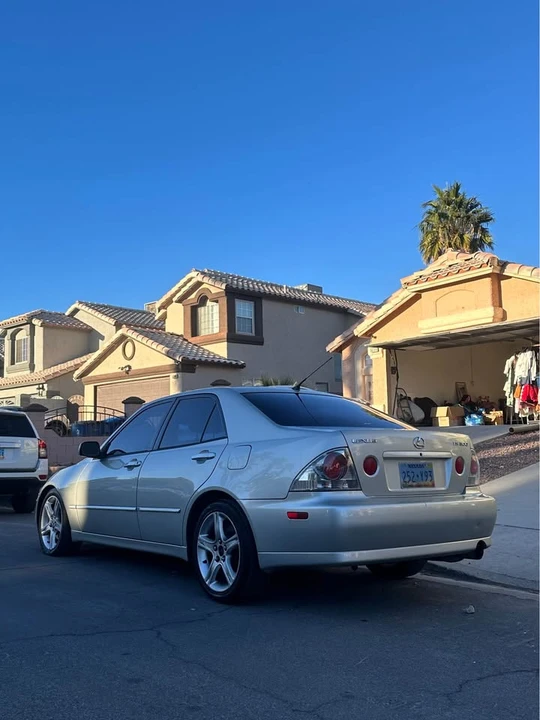 2003 Lexus IS 1st Gen - Image 7 of 12