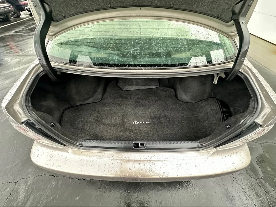 2003 Lexus IS 1st Gen - Image 14 of 15