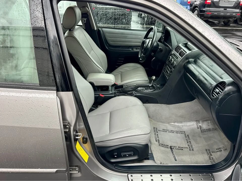 2003 Lexus IS 1st Gen - Image 8 of 15
