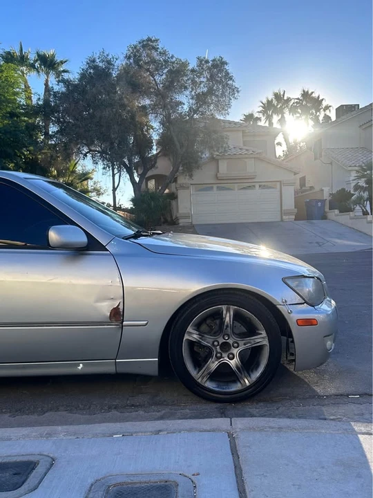 2003 Lexus IS 1st Gen - Image 4 of 12