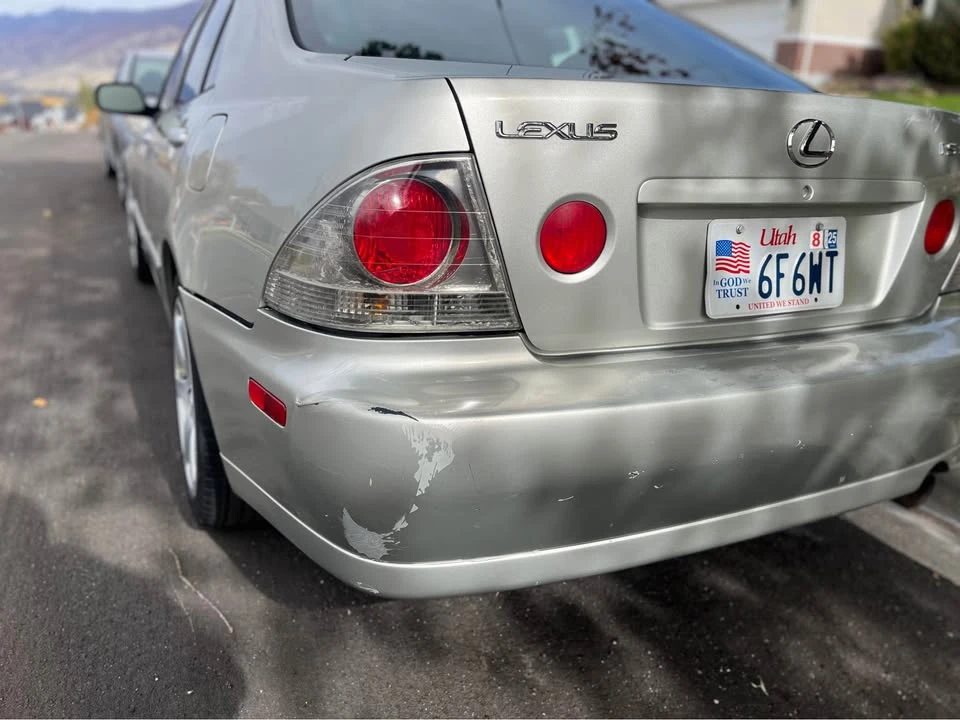 2003 Lexus IS 1st Gen - Image 2 of 5