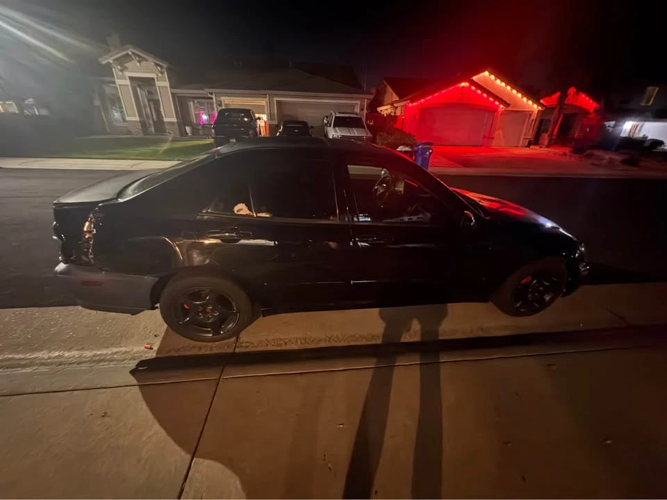 2003 Lexus IS 1st Gen - Image 3 of 5