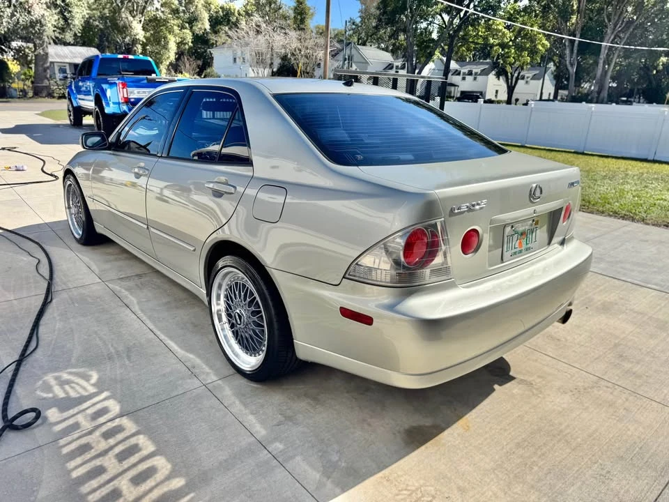 2003 Lexus IS 1st Gen - Image 3 of 11