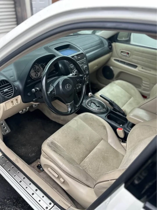 2003 Lexus IS 1st Gen - Image 6 of 8