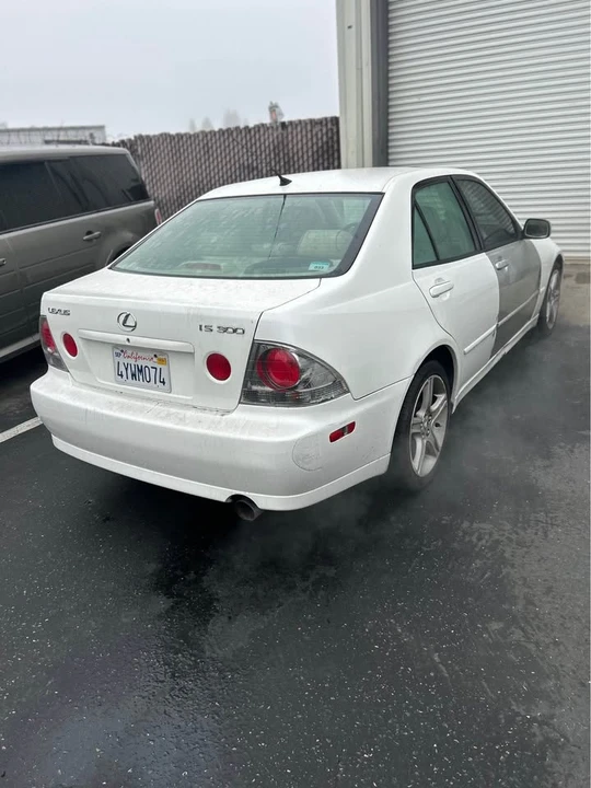 2003 Lexus IS 1st Gen - Image 3 of 8