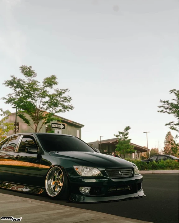 2003 Lexus IS 1st Gen - Image 4 of 8