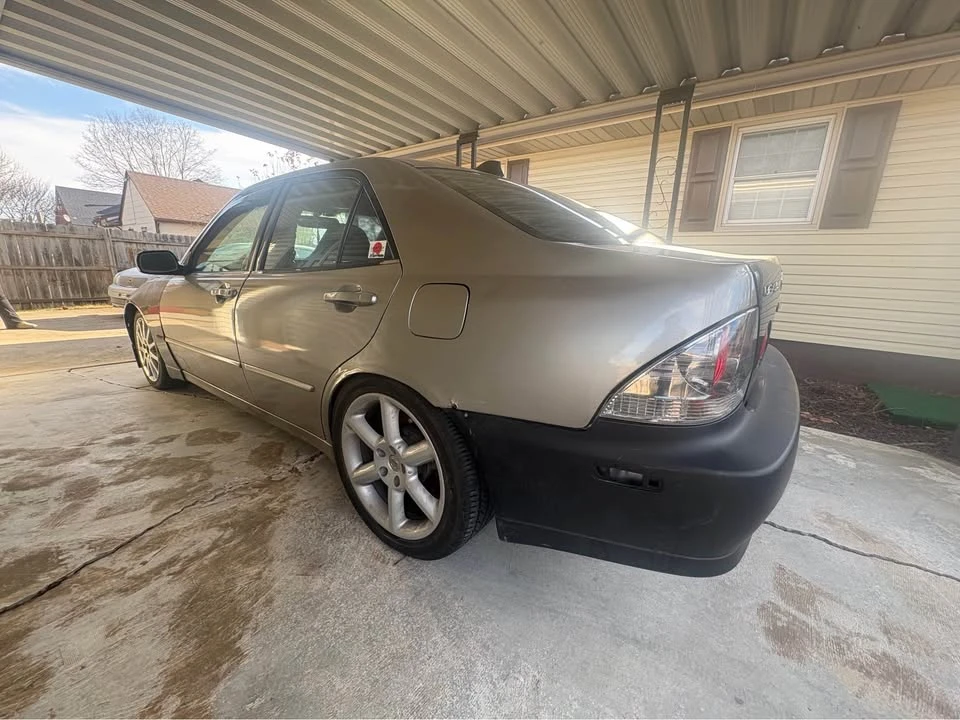 2003 Lexus IS 1st Gen - Image 3 of 12