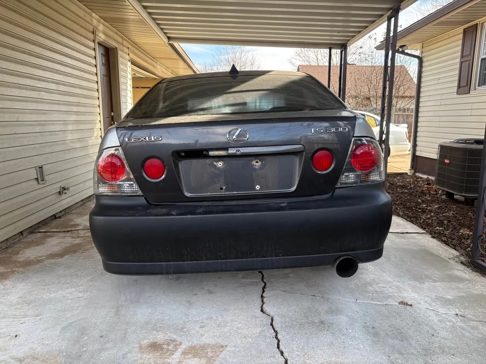2003 Lexus IS 1st Gen - Image 4 of 12