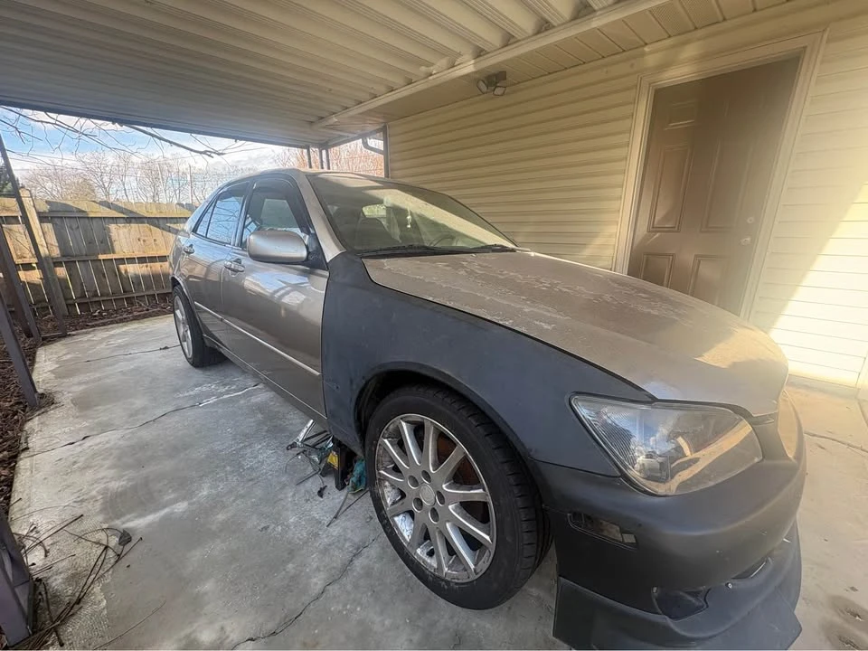 2003 Lexus IS 1st Gen - Image 2 of 12