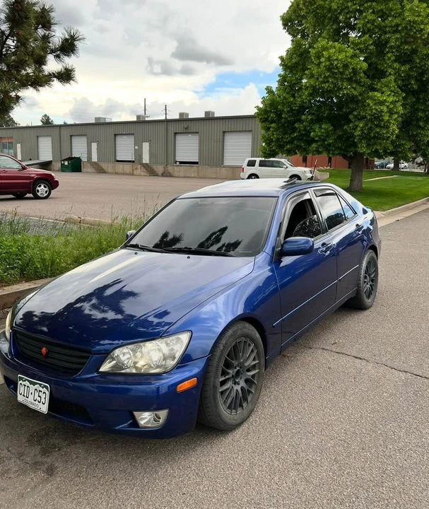 2003 Lexus IS 1st Gen - Image 2 of 7