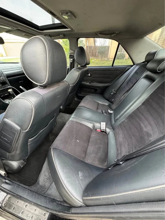 2003 Lexus IS 1st Gen - Image 4 of 5