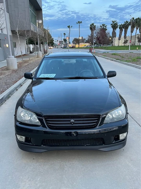 2003 Lexus IS 1st Gen - Image 4 of 10