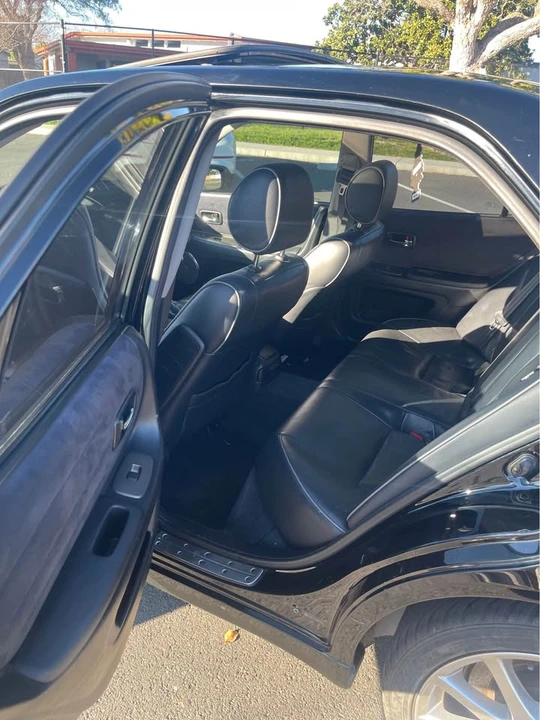 2003 Lexus IS 1st Gen - Image 10 of 12