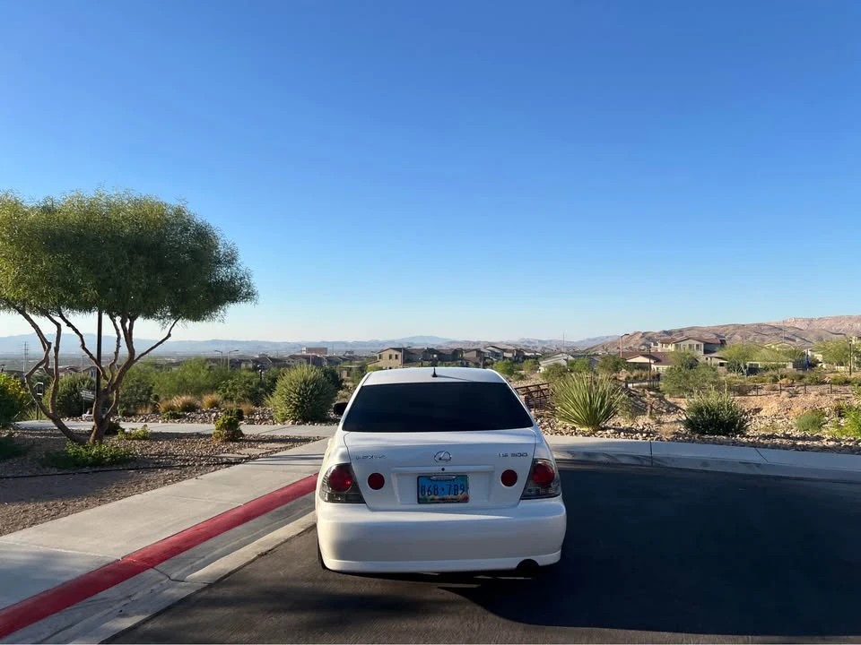 2003 Lexus IS 1st Gen - Image 6 of 8