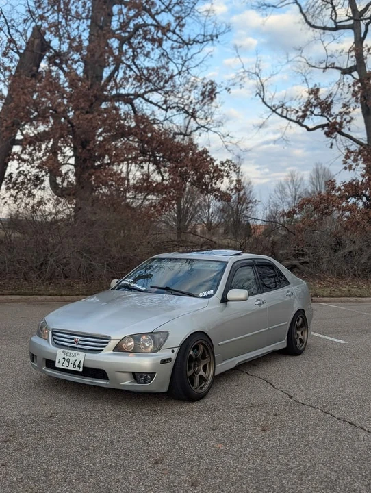 2003 Lexus IS 1st Gen - Image 6 of 9