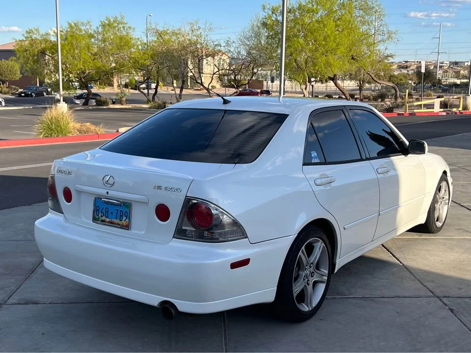 2003 Lexus IS 1st Gen - Image 7 of 8