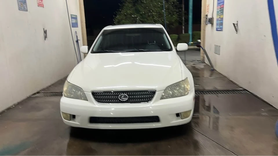 2003 Lexus IS 1st Gen - Image 5 of 8