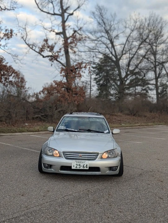 2003 Lexus IS 1st Gen - Image 7 of 9