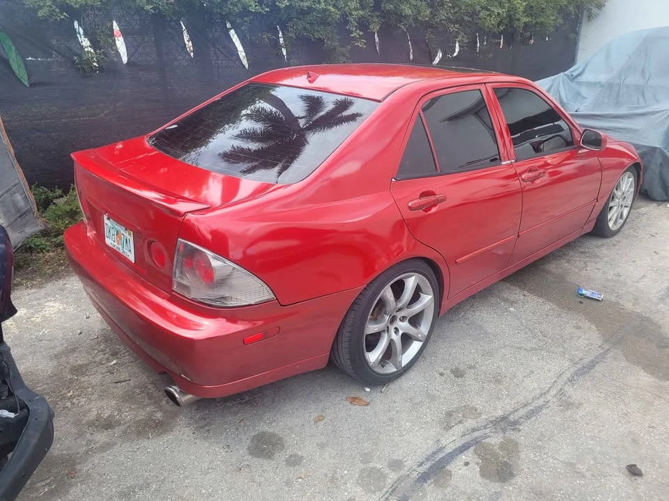 2003 Lexus IS 1st Gen - Image 3 of 8