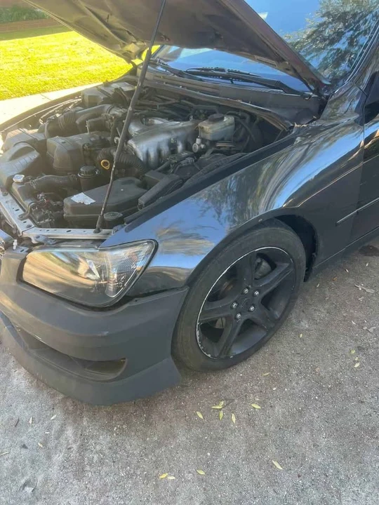 2003 Lexus IS 1st Gen - Image 3 of 5