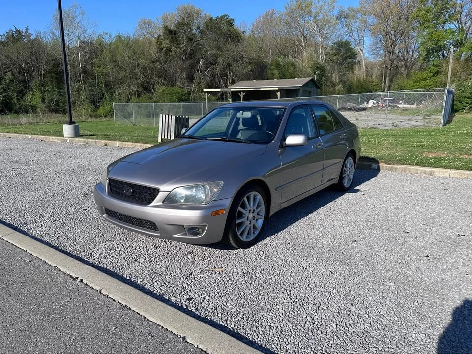 2003 Lexus IS 1st Gen - Image 4 of 19