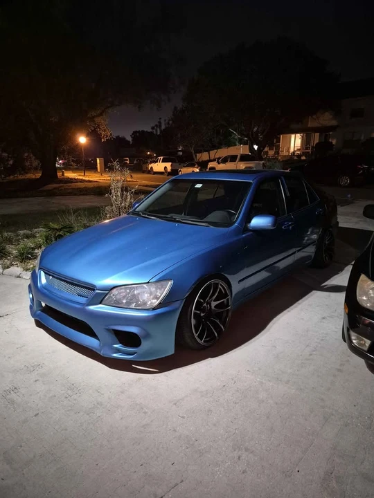 2003 Lexus IS 1st Gen - Image 3 of 4