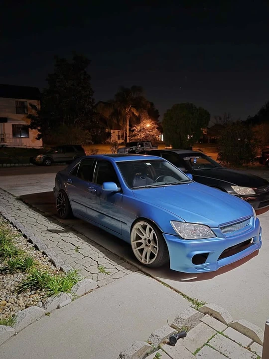 2003 Lexus IS 1st Gen - Image 4 of 4