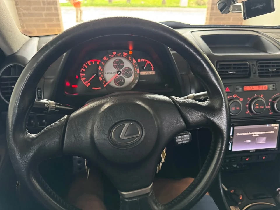 2003 Lexus IS 1st Gen - Image 10 of 20