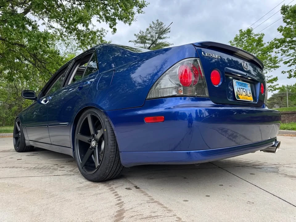 2003 Lexus IS 1st Gen - Image 8 of 20