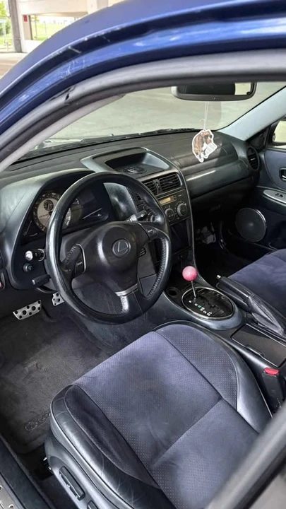 2003 Lexus IS 1st Gen - Image 9 of 19