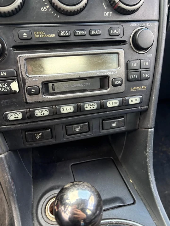 2003 Lexus IS 1st Gen - Image 18 of 20