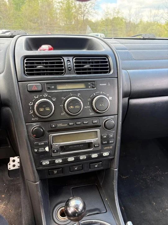 2003 Lexus IS 1st Gen - Image 15 of 20