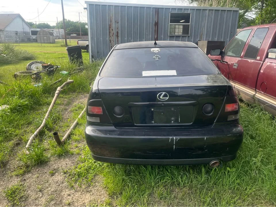 2003 Lexus IS 1st Gen - Image 3 of 8
